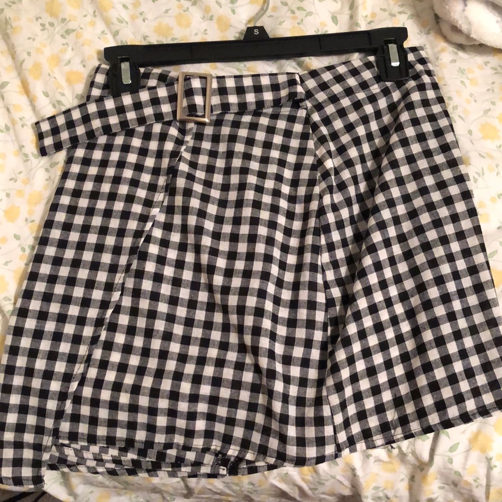 Shein black paid skirt size small